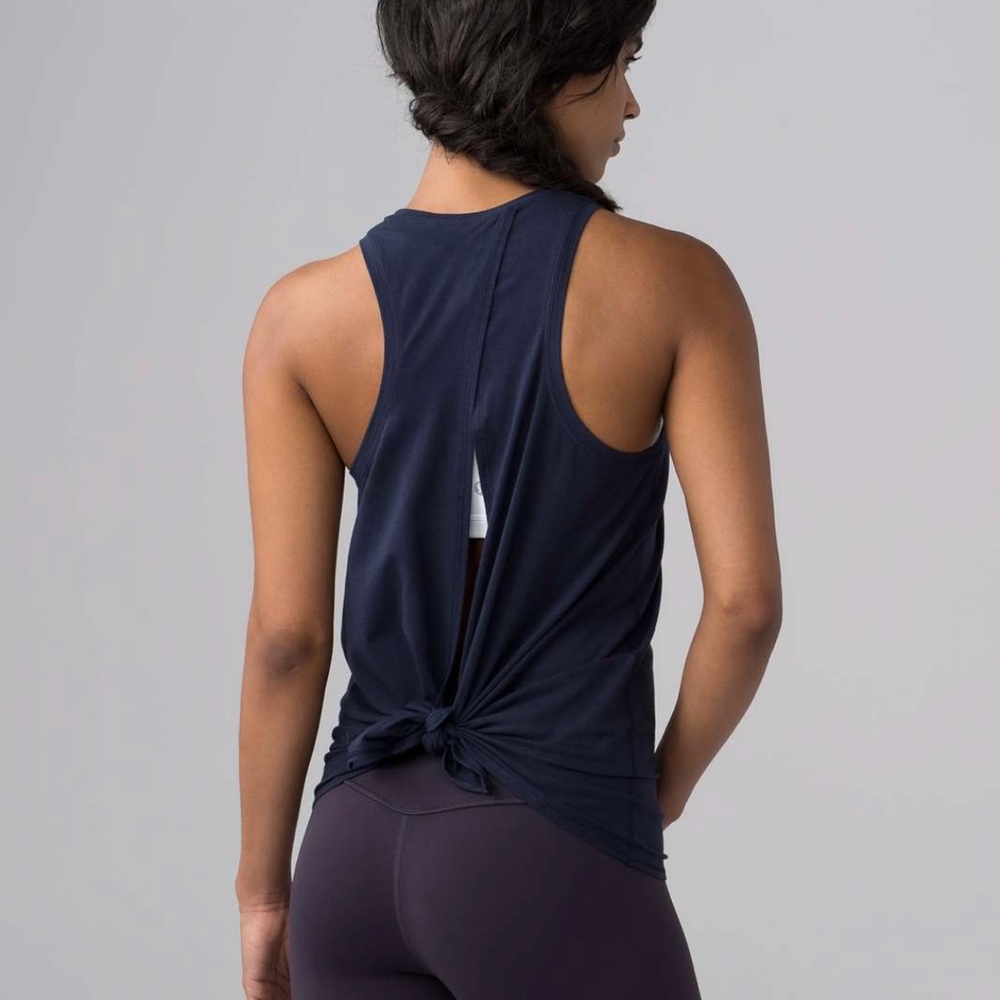 Lululemon All Tied Up tank top navy size 4 Sold
